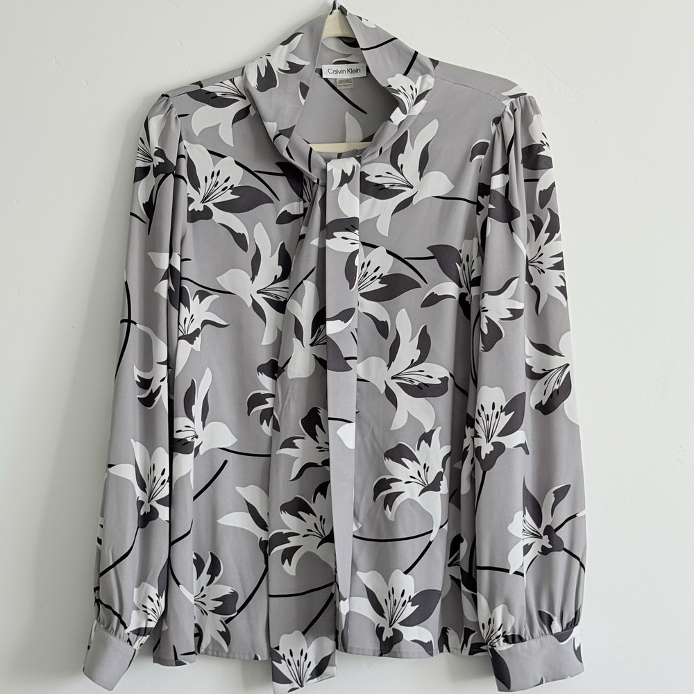 Calvin Klein Bow Tie Neck‎ Blouse Women XLP Floral Office Career whimsi